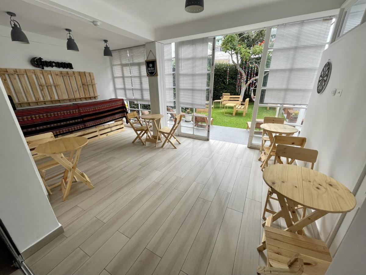 Casaroma Hostels リマ エクステリア 写真