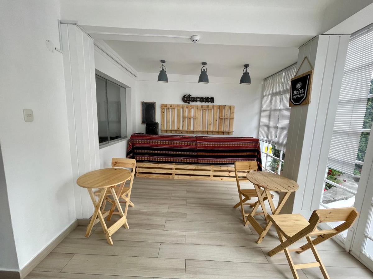 Casaroma Hostels リマ エクステリア 写真