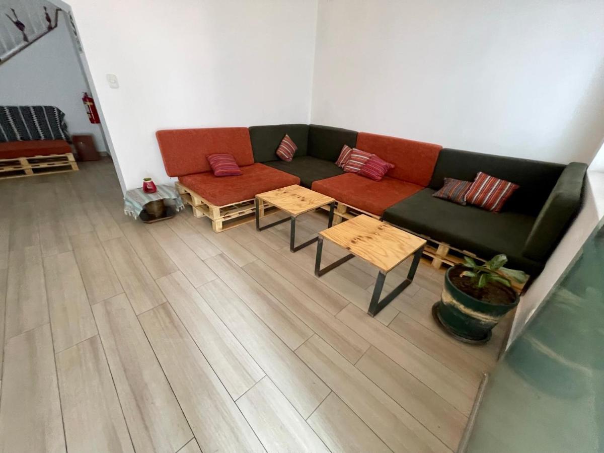 Casaroma Hostels リマ エクステリア 写真